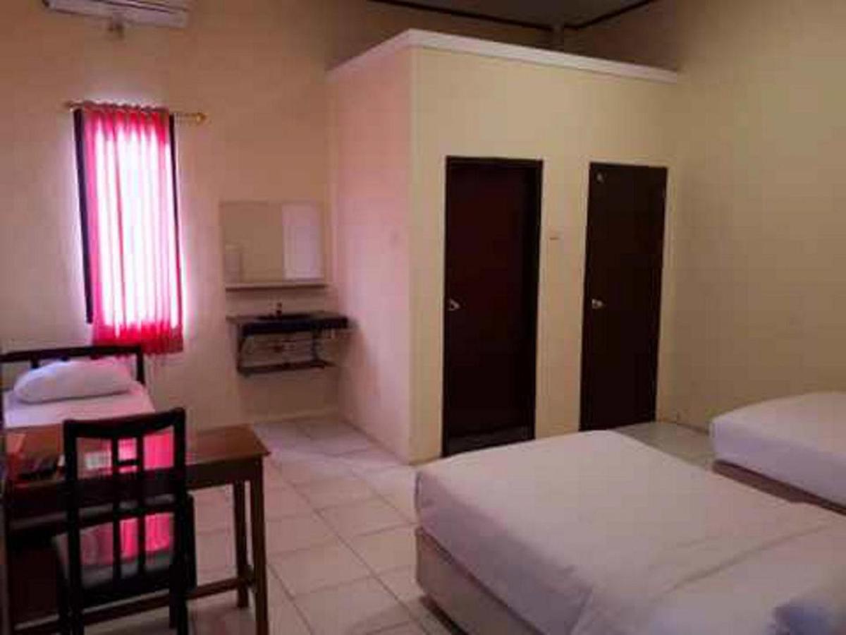 Reddoorz At Hotel Rumberpon Sorong Εξωτερικό φωτογραφία