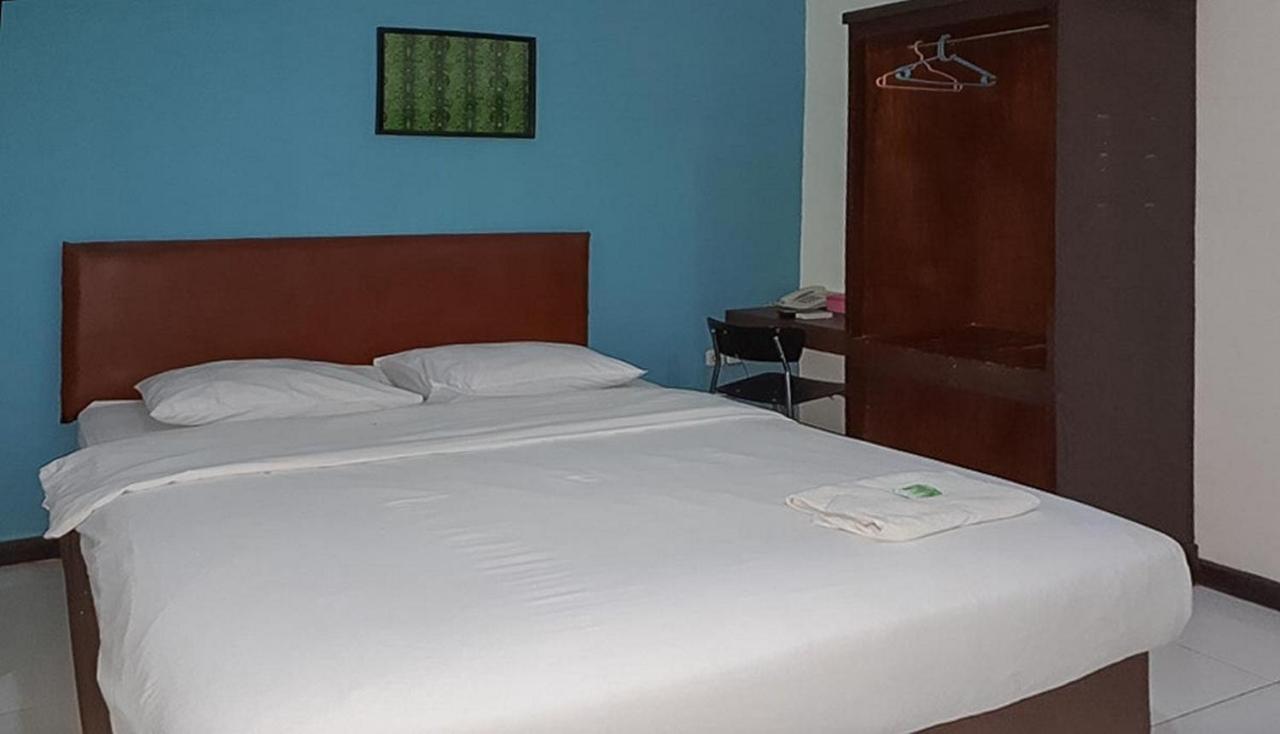 Reddoorz At Hotel Rumberpon Sorong Εξωτερικό φωτογραφία