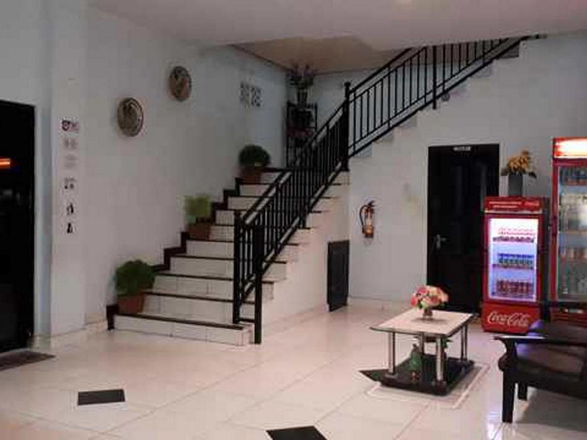 Reddoorz At Hotel Rumberpon Sorong Εξωτερικό φωτογραφία